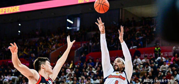 广东男篮双核升级冲击第十二冠 崔永熙复出+NB