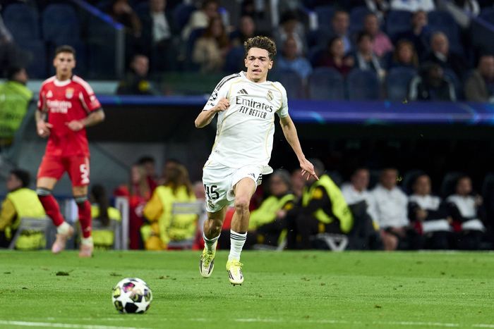 皇马小将皮塔奇欧冠四分之一决赛首秀 创最年轻